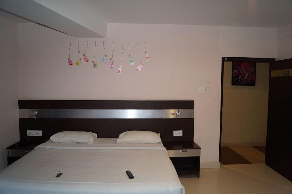 Vinayaga Inn By Poppys, Ooty Extérieur photo