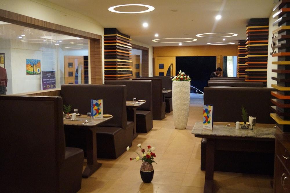 Vinayaga Inn By Poppys, Ooty Extérieur photo